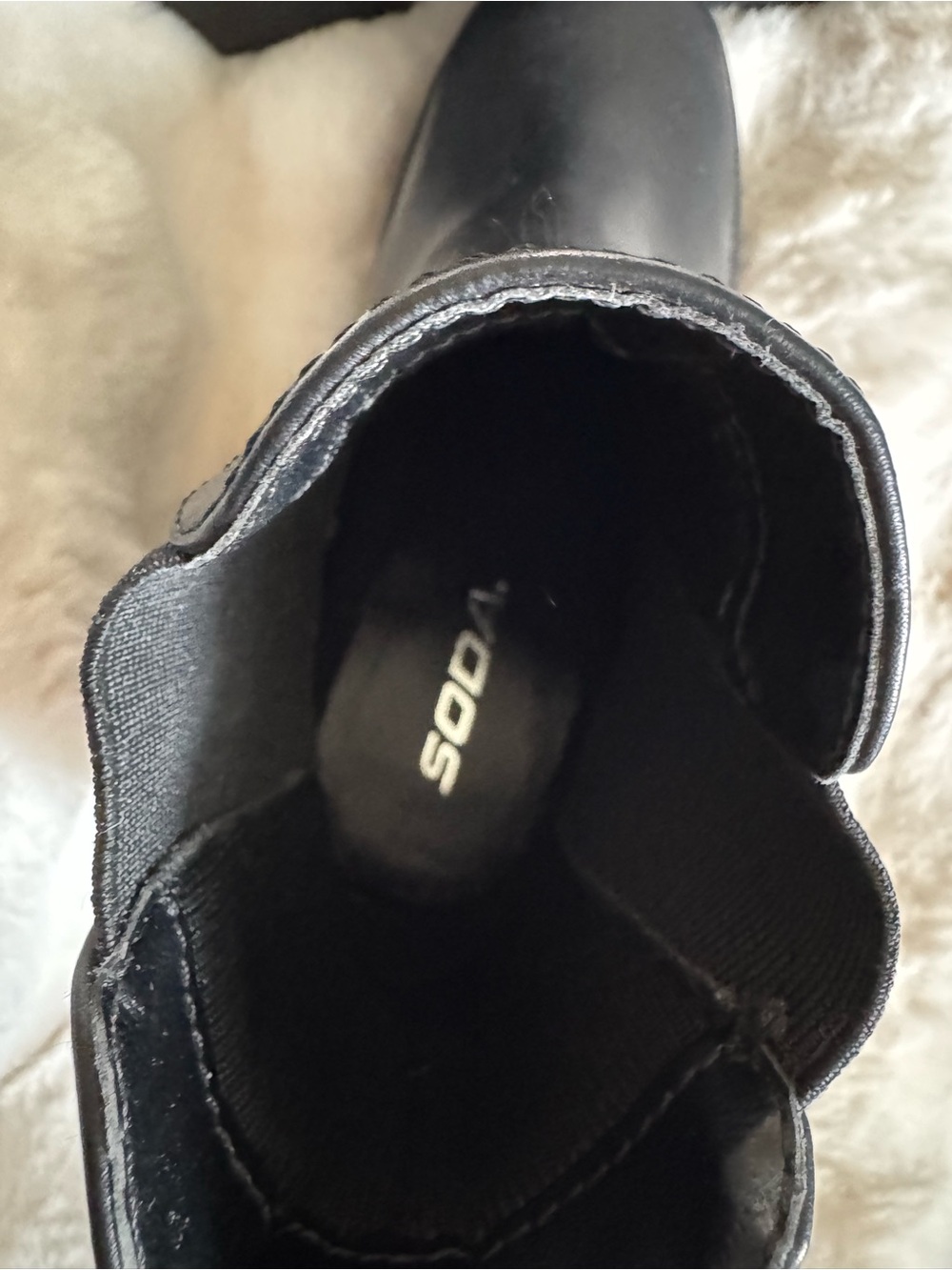 Soda Black Chunky Chelsea Platform Boots - Picture 2 of 3